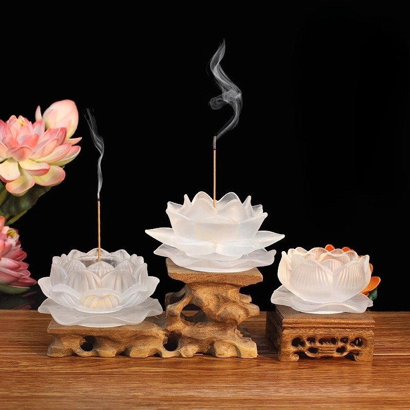 zen-glass-lotus-backflow-incense-burner-meditation-feng-shui01 Glass lotus backflow incense burner for meditation. Creates cascading smoke waterfall. Feng shui purification & stress relief decor
